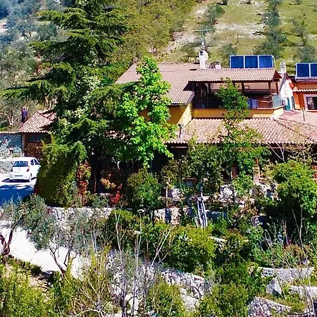 ' Costa Del Gallo ' Pacentro!! Parco Della Majella *